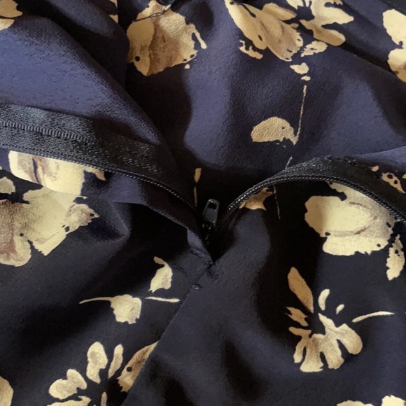 One2One Navy Blue Skirt with White & Grey Flowers - Picture 7 of 9